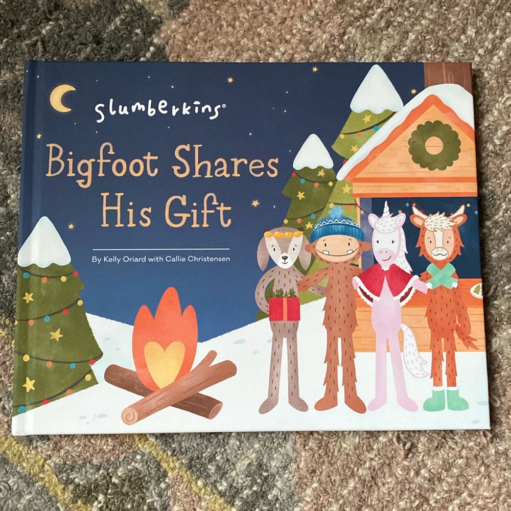 Slumberkins Bigfoot Shares His Gift Book